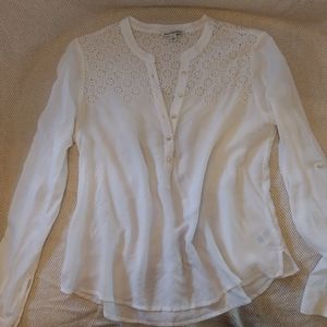 White button embroidered soft American Eagle shirt